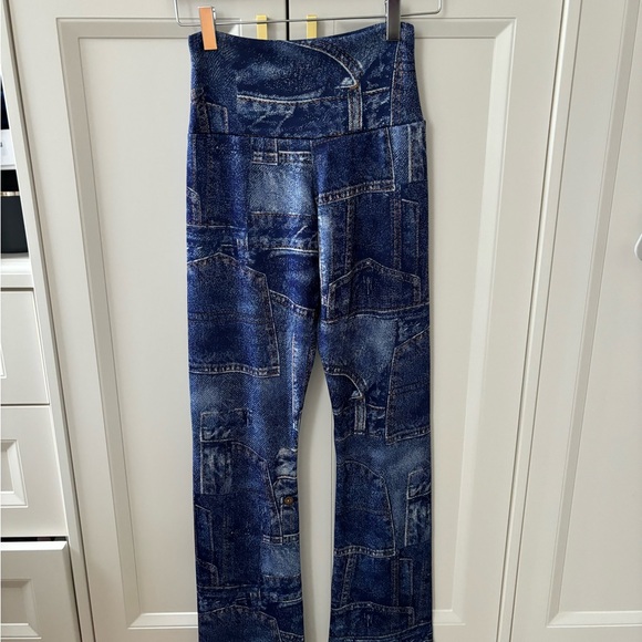 O mighty jean print set - Picture 2 of 3